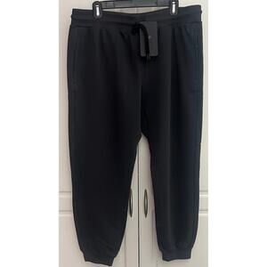 Fabletics Men's The Courtside Jogger in Gray Size XL  NWT